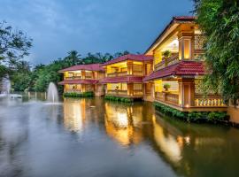 菲儿泻湖酒店，位于布巴内什瓦尔的带停车场的酒店