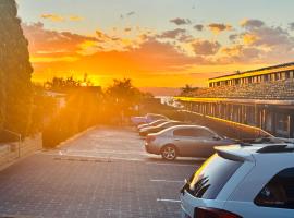Jetty Motel The Entrance，位于安特兰斯的宠物友好酒店
