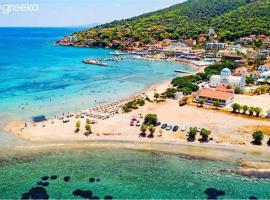 Europa Studios，位于斯卡拉的带停车场的酒店