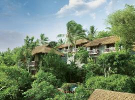 Taj Green Cove Resort and Spa Kovalam，位于可瓦兰的酒店