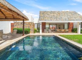 Fontainebleau - Amazing Private Villa，位于格兰贝伊的酒店