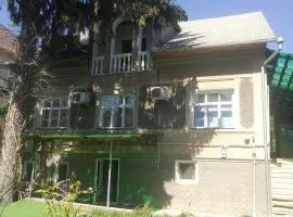 Mary & George Hostel