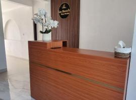 LA Beach Nusa Penida，位于Toyapakeh的酒店