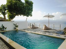LA Beach Nusa Penida，位于珀尼达岛的酒店
