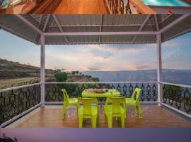 Lifeline Villas - Wonderment Luxurious Valley View 5Bhk Villa，位于马哈巴莱斯赫瓦尔的酒店