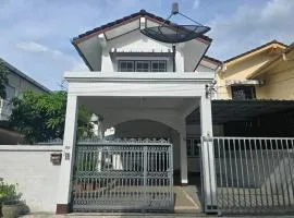 Mango Tree House