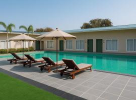 Status Club Resort