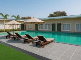 Status Club Resort