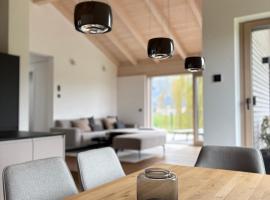 Berglinien am Chiemsee I Exklusive Ferienwohnung mit bis zu 3 Schlafzimmern 2 Bädern und Alpenblick，位于于贝尔塞的酒店