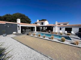 Villa La Bosse Ile de Noirmoutier pour 10 personnes，位于LʼÉpine的酒店