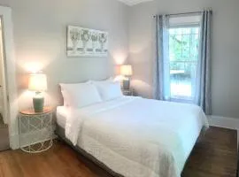 Downtown Gem- Walking Distance to Newton Square