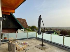 Mc Home Neues und sonniges Doppelhaus, Top 1 mit grosse Terrasse und E-Ladestation in Dobl bei Graz，位于Dobl的酒店