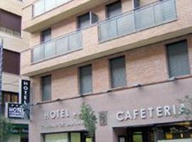 Kris Ciudad de Sabiñanigo，位于沙比纳尼哥的酒店