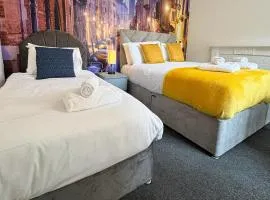 6 BR 4 Bath Central Worcester Sleeps 12