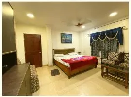 HOTEL PREMIUM AHIVADAY INN # GANGES Near Ganga Ghat - Free Public Parking and Wifi Facilities - Air Conditioning Room - Best Hotel