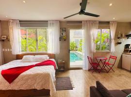 Villa Scutaro - Playa Blanca, Mantas, Jaco，位于Punta Leona的酒店
