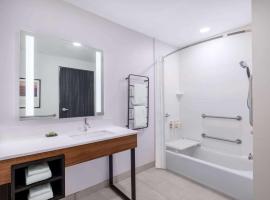 La Quinta by Wyndham Chelsea Birmingham，位于Chelsea的酒店