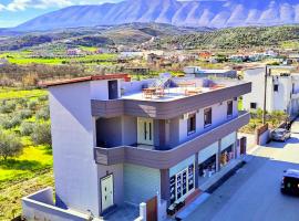 Villa Petro，位于培拉特的乡村别墅