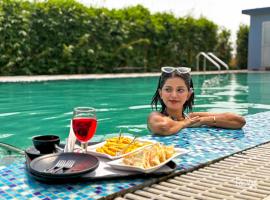 The Corbett Grace Resort，位于兰纳加的酒店