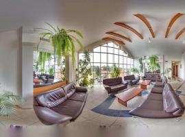 Apart Hotel Sutoris，位于Skorka的酒店