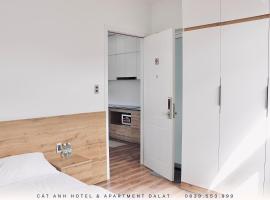 Cát Anh Hotel & Apartment，位于阿普春安的酒店