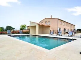 Beautiful Home In Méjannes-Le-Clap