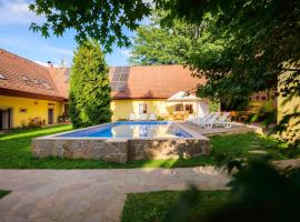 Pension U Starýho Dubu，位于因德日赫城堡的酒店