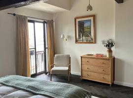 Cosy room in a stylish Villa，位于索波特的酒店