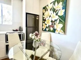 North Sydney Studio with Car Park AC