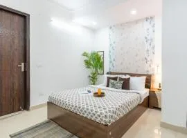 Homlee-Vintage 2BHK-NDLS-Lift-Bharat Mandapam