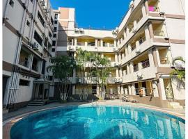 PRIME MURTI RESORT and SPA，位于Chālsa Mahābāri的酒店