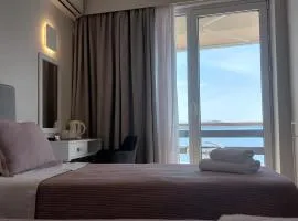 Hotel Avra