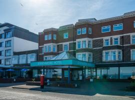 The Strathmore Hotel，位于莫克姆的酒店