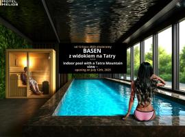 Hotel Helios 300m od Krupówek nowy BASEN od 12 lipca，位于扎科帕内的酒店