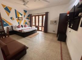 Hotel Stay 49 - Near Apollo Hospital，位于新德里的酒店