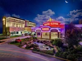 Silver Slipper Casino Hotel，位于Lakeshore的酒店