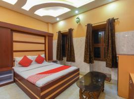 Hotel O Gour，位于Bāgnān的酒店