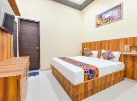 Hotel Luxury R K Near Banke Bihari Temple #Family Choice #Free Wifi #Free Parking #Best Hotel #Prime Location