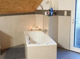 Gästehaus - Wellness Atmosphäre Merzig-Brotdorf，位于梅尔齐希的酒店