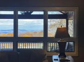 Pet Friendly Chalet With Views