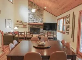 Lookout Lodge - Hot tub, Views, Xbox, Bar