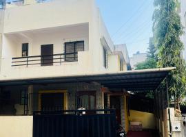 Siddhi Row House -2 BHK Bungalow，位于纳西克的酒店