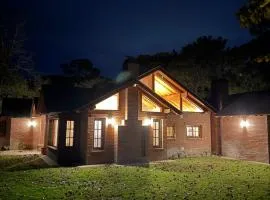 Casa Chalet Encuentros 1998 UBICADA A 1 CUADRA DEL MAR