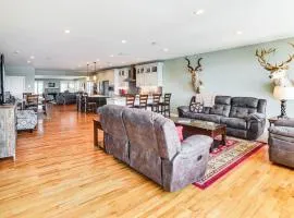 Yankton Vacation Home with Hot Tub and River Views