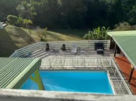 Appartement confortable à Le Gosier avec piscine
