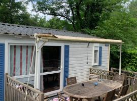 Mobilhome Destinea 6 - 7 personnes，位于圣托马昂鲁瓦扬的酒店