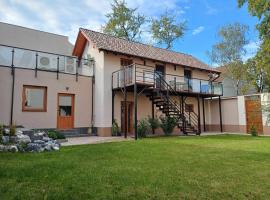 4 Basa Bungalow