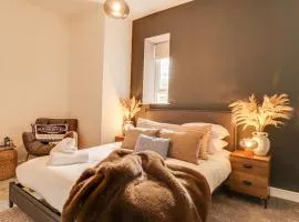 The Gate House-Wyndale Living- West Malvern