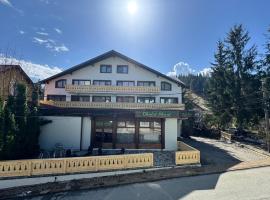 Chalet Minut，位于瓦特拉多尔内的酒店