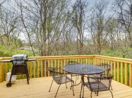 8 Mi to Ark Encounter Family Home with Deck and Grill